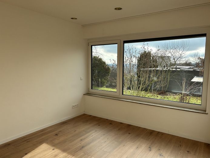 ES-Serach: Wohnung mit Terrasse und Aussicht – Foto 28