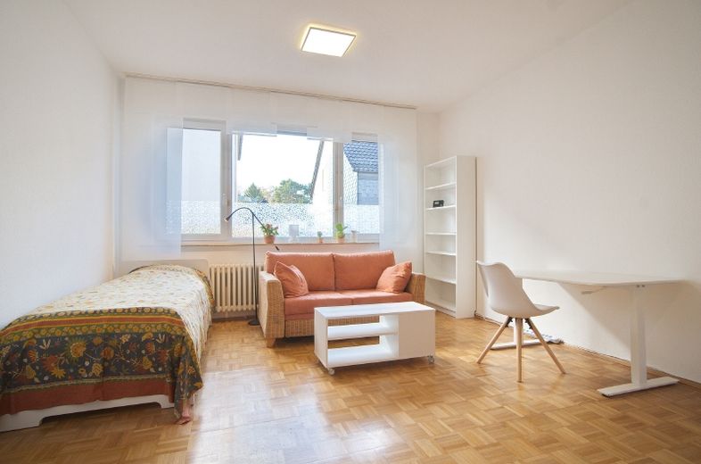 Helle, schöne Wohnung mit Komplettausstattung, Waschmaschine etc., ruhig gelegen – 99719c66ed5fcbd031cae9d5f04f616c2bf09932.jpg