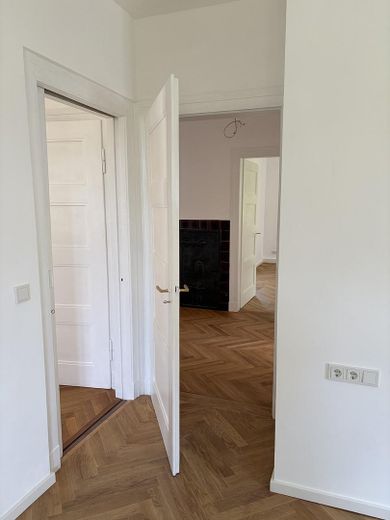 Esclusivo appartamento d’epoca di 146 m² completamente ristrutturato in posizione privilegiata a Göppingen–elegante, moderno, unico – Zimmer 3 - Schlafzimmer