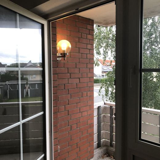 Freie Zweiraumwohnung Wismar Gartenstadt courtagefrei – Romantische Balkonabende