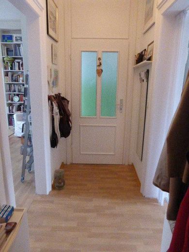 Wohnungflur, Eingangstür