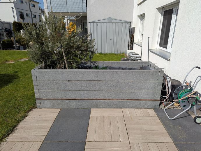 Granit-Hochbeet