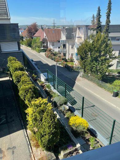 One max. two-person apartment, €980 cold rent, non-smokers, Böblingen centre – Garten 