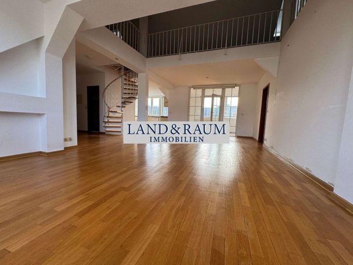 Attico maisonette con 6 locali in posizione ambita a Wilmersdorf – Foto 1