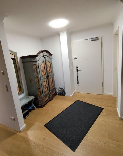 Bez prowizji! Ekskluzywne mieszkanie 2-pokojowe od strony południowej w centrum Bernau a.Chiemsee – Eingang/Garderobe
