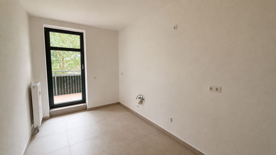 *Recently modernized: 2-room period apartment in Leipzig Stötteritz | Commission-free | 4% yield + 4.25% depreciation allowance* – Küche