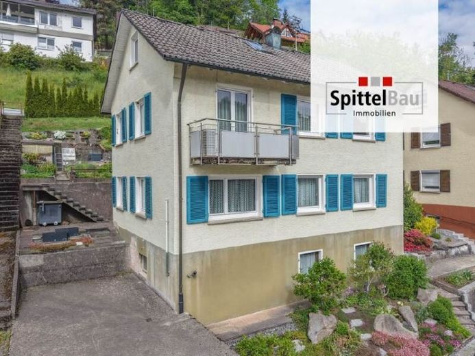 Zweifamilien-/Mehrgenerationenhaus mit Potential in Aussichtslage von Lauterbach – Foto 1