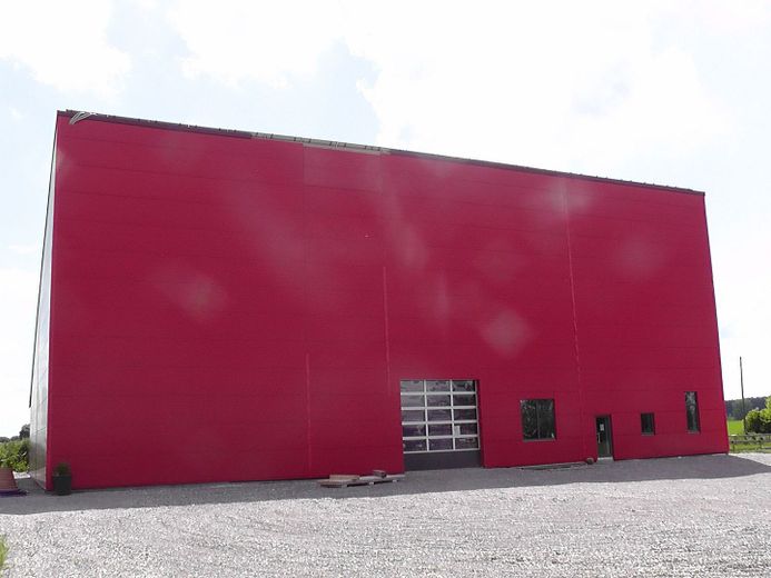 Hohe Gewerbehalle, Lager- und Produktionshalle Nähe A 96/A 7, Nähe Flughafen, grosser Aussenbereich – Ansicht Nord