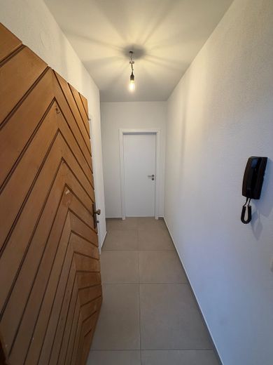 Zonder makelaarscourtage! Belegging (4,75% rendement) of eigen gebruik I Maisonnettewoning in Gartenberg – Eingang 