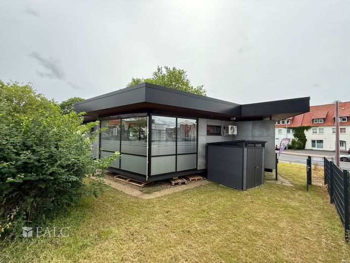 ***Modernes Arbeiten - Repräsentative Gewerbeeinheit in Top-Sichtlage*** – Garten