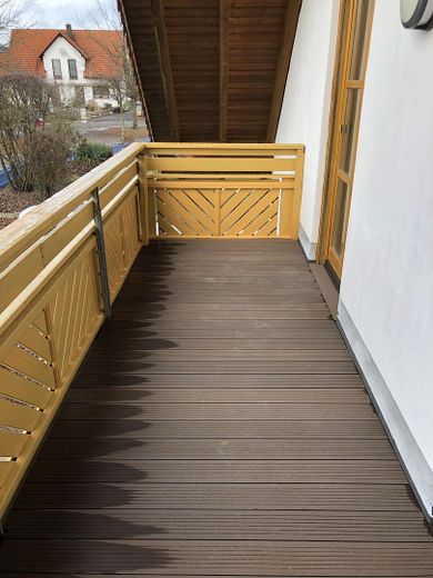 Wunderschöne Wohnung mit Balkon in bester Lage von Pöttmes – Balkon