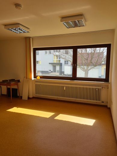 -RESERVIERT- Wohn- und Geschäftshaus, als Dreifamilienhaus geeignet – Foto 16