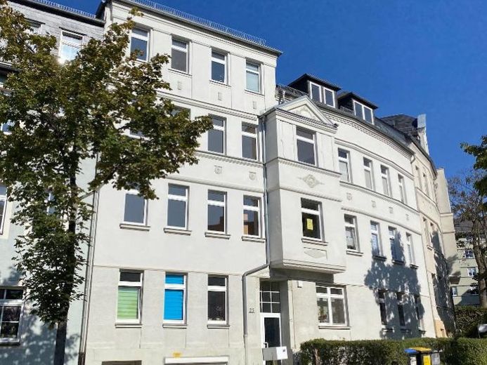3-Zi.-Zimmer Dachgeschoßwohnung in ruhiger Lage mit großem Wohnzimmer – Foto 1