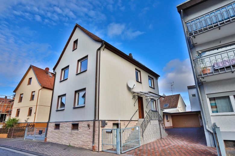Provisionsfrei ! Großzügiges Mehrgenerationenhaus, Doppelgarage & Anbau in Freigericht – Foto 7