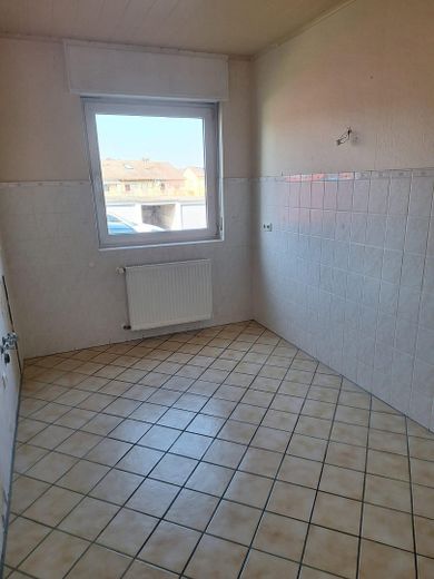 Privatverkauf ohne Maklerprovision: Reihenhaus mit Charakter in Montabaur | Perfekt für Familien – Küche EG