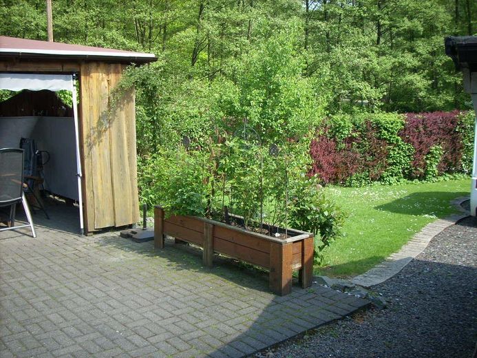 Einzigartige Lage! Freistehendes Einfamilienhaus am Waldesrand – Terrasse/Garten