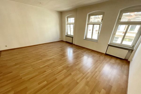 Wohnfreundliche 3 Raum Wohnung mit Balkon in Gera-Untermhaus! / 2. OG