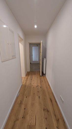 ++TOP komplett neu renovierte 2 ZKB++neue Einbauküche++Balkon++Parkett – Foto 13