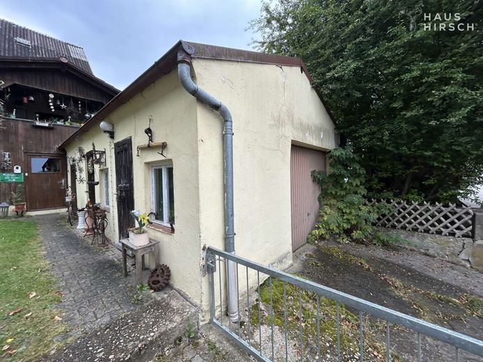Traumlage mit viel Platz für Neues: Vermietetes Altbestand in Toplage für Mehrfamilienhaus! – Garage