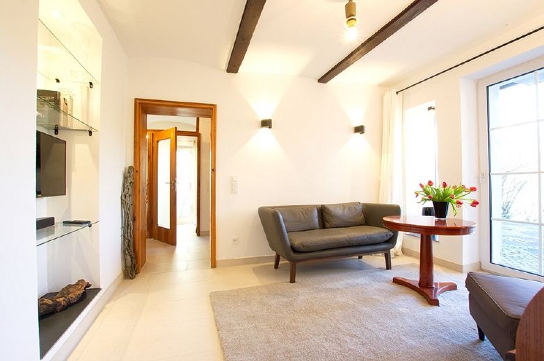 Klassisches Design, Terrasse mit Ausblick, KFZ-Stellplatz: Top-Wohnung in einer der beliebtesten Lagen von Bochum – ad56589c79e46c03079af72ed76675efc33c4f35.jpg