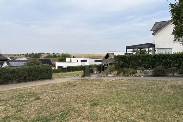 THE DREAM OF OWNING YOUR OWN FOUR WALLS