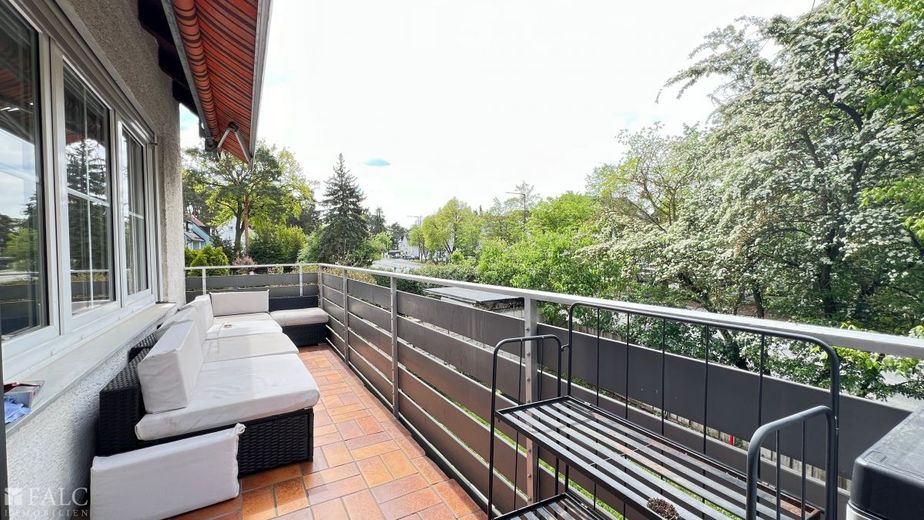 Balkon OG