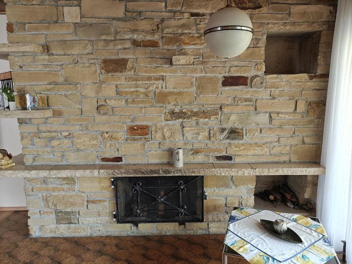Maison mitoyenne bien entretenue en emplacement central – Ofen