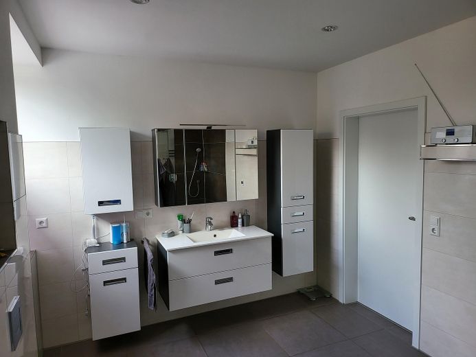 Moderne Großraumwohnung inkl. EBK, Klima und Badmöbel – Foto 11