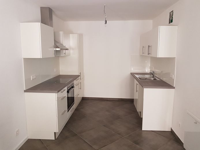 Sofort frei! Kernsanierte moderne 1-Zimmerwohnung ruhige Altstadtlage ohne KFZ-Stellplatz – Foto 2