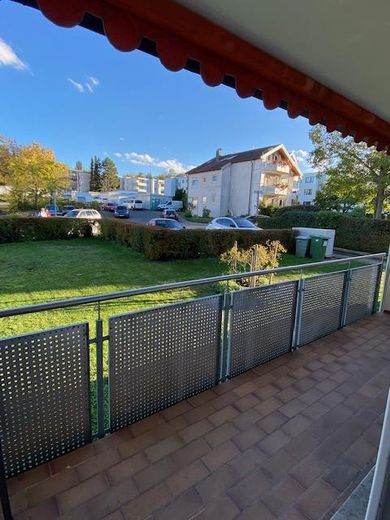 Wohnung 2,5 Zimmer – Balkon - Blick auf die Straße