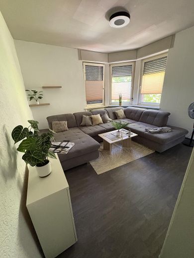Светлая 3-комнатная квартира | 70 м² | Встроенная кухня – Wohnzimmer