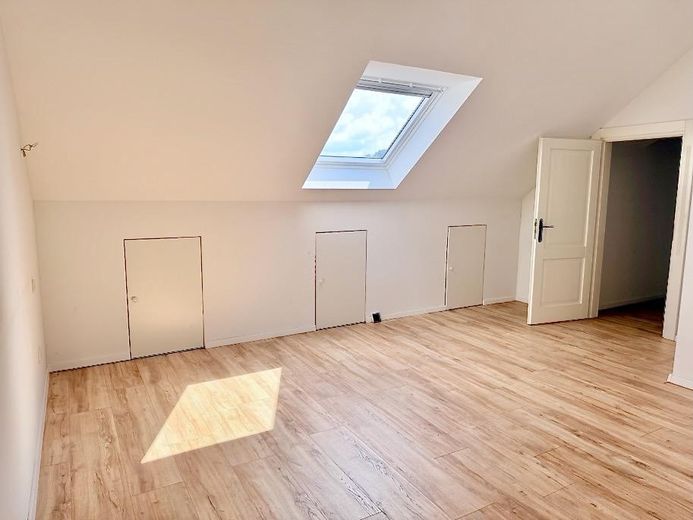 PROVISIONSFREI * HISTORISCHER CHARME & NEUBAUKOMFORT * A+ EFFIZIENZ * BAUERNHAUS AUF HOFANLAGE – Abstellbereich im Drempel