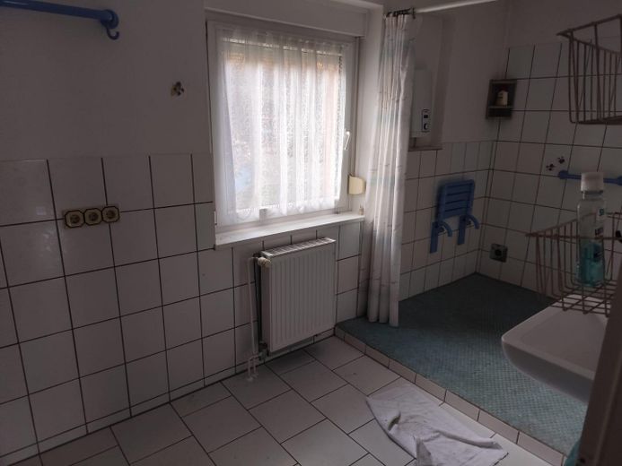 Ex locanda di campagna immersa nel verde – tanto spazio per le proprie idee – Foto 21