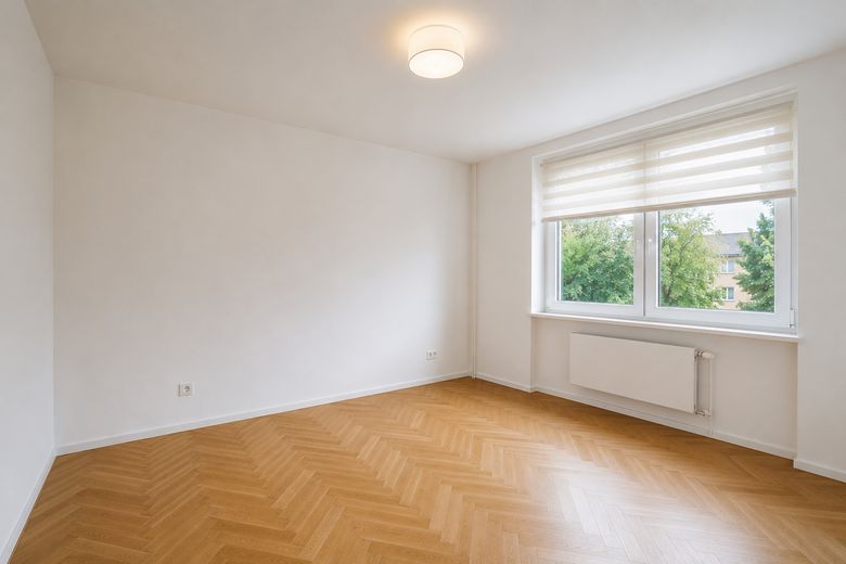 Helle 4-Zimmer-Wohnung – Privatverkauf – Schlafzimmer