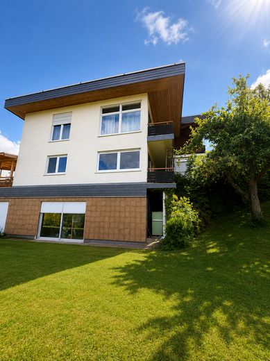 Provisionsfrei: Wohnen mit Weitblick – Einfamilienhaus mit Einliegerwohnung in Idstein-Heftrich – Ansicht 
