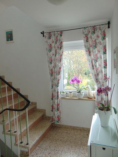 2-Generationen-Haus mit zusätzlicher Einliegerwohnung in Bad Wörishofen – Treppenhaus