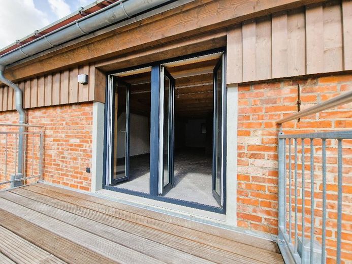 OG Wohnung Balkon  I NACHHALTIGSTE Immobilie Wolfsburgs, Lehmbau, PV - Autarkie, Appsteuerung – Balkon