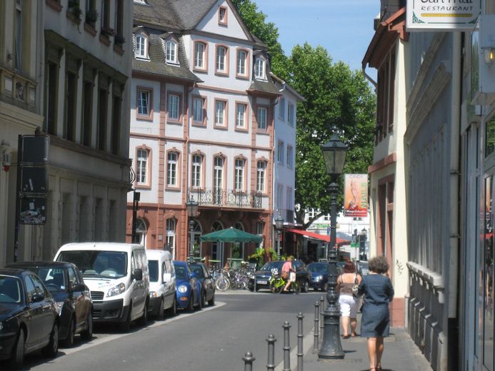 Zentral gelegenes Apartment in der Mainzer Altstadt – Blick in die Altstadt