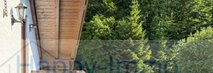 bezugsfreie Dachgeschoßwohnung in Vagen / Garage / Kaminofen