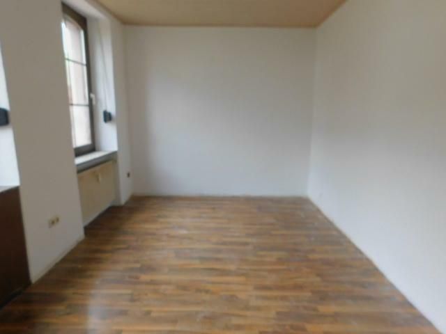 Fell a.d. Mosel - seniorengerechte EG Wohnung - 2 Zi-Kü-Bad und Terrasse – DB5 Wohnzimmer