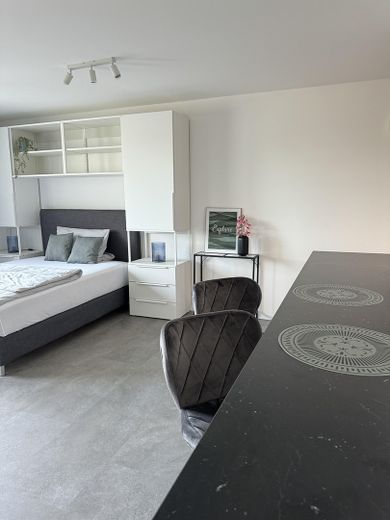 Schlafzimmer / Arbeitsbereich