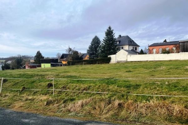 NEU! Vier sonnige Bauplätze im Ortskern von Tirpersdorf!