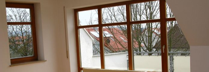 Jasne mieszkanie 2 1/2-pokojowe w Landshut-West, wolne od zaraz – Wohnzimmer-1 u. Balkon