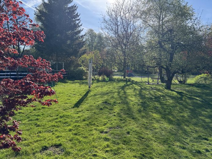 DHH mit Traum-Garten & unverbaubarem Blick – 160 m², 500 m² Grundstück, Neu-Esting – Foto 8