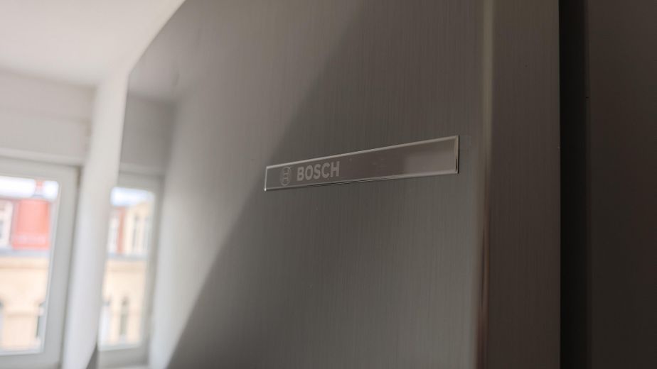 5,8 % фактичної дохідності з видом на Лейпциг у відремонтованій 3-кімнатній квартирі – Kühlschrank
