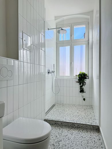 PROVISIONSFREI: Sanierte Altbauwohnung mit Balkon im Winsviertel – Foto 4