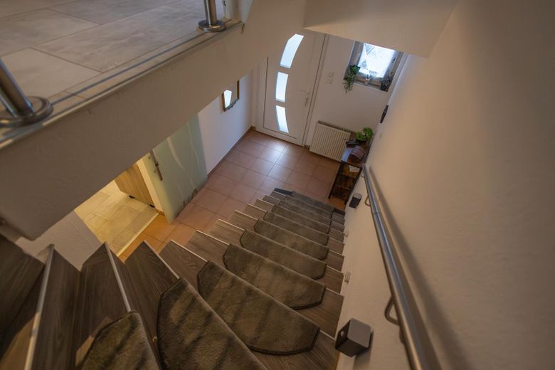 Treppe zum 1. OG