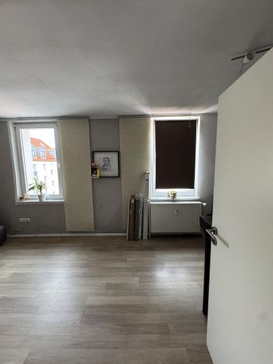 Kapitalanlage: Zwei vermietete Eigentumswohnungen im Gesamtpaket – Wohnzimmer Wohnung 2