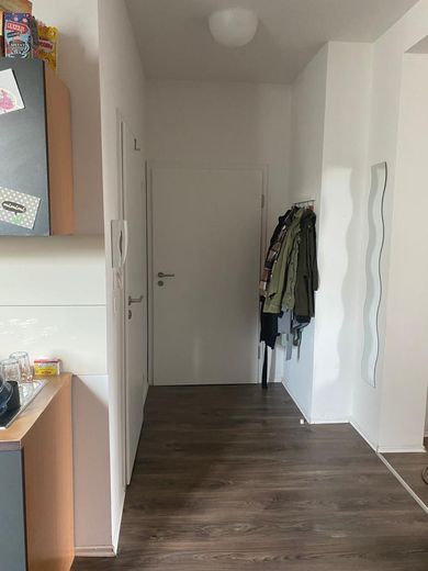 Odnowione 3-pokojowe mieszkanie w centralnej lokalizacji – idealne dla mieszkania współdzielonego – Photo 12