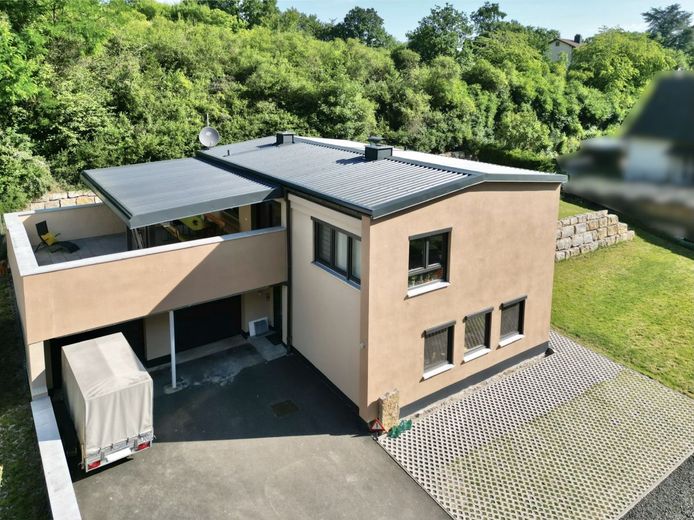 Modernisiertes EFH auf großzügigem Grundstück in begehrter Wohnlage – Hausansicht